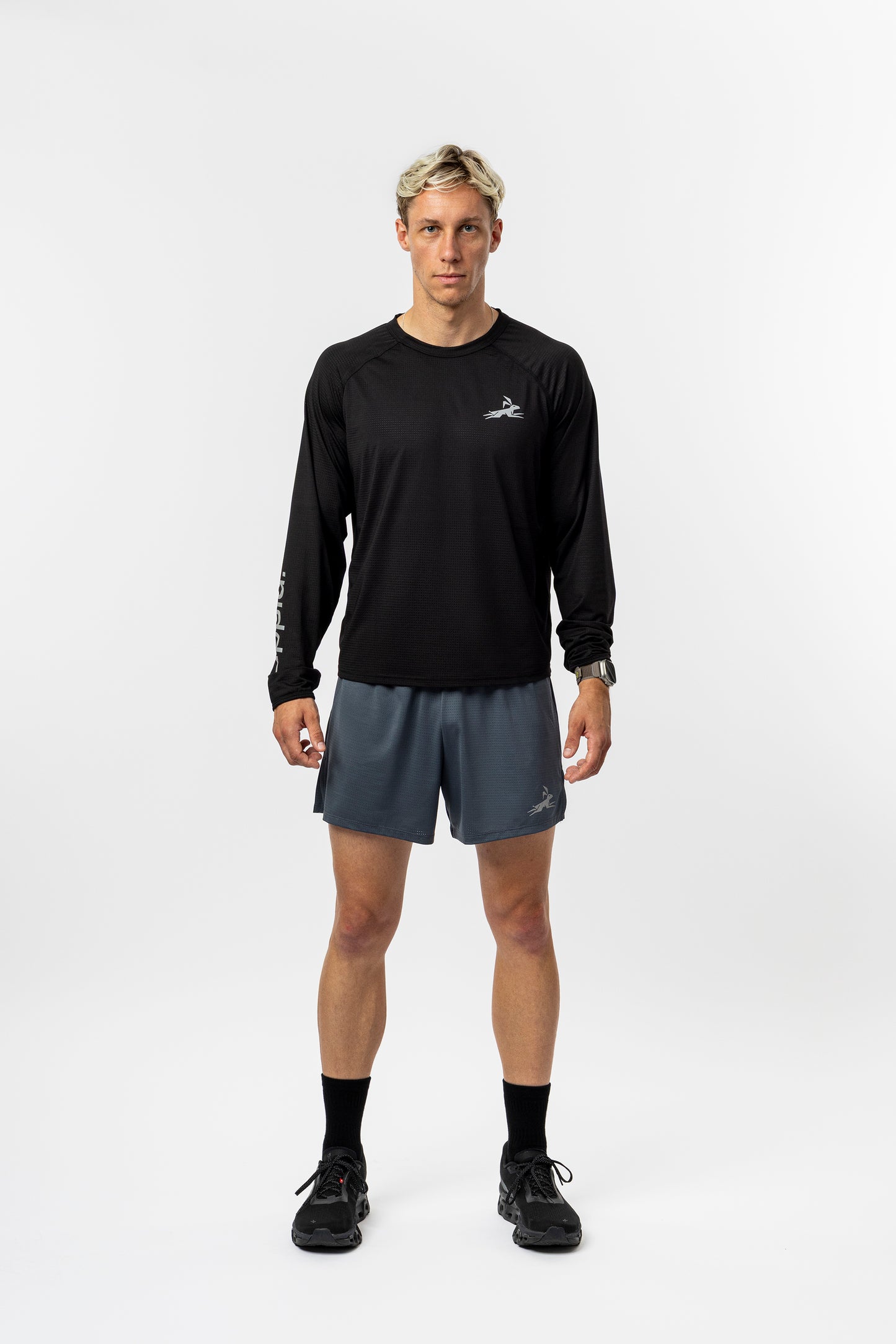 LONGSLEEVE BLACK